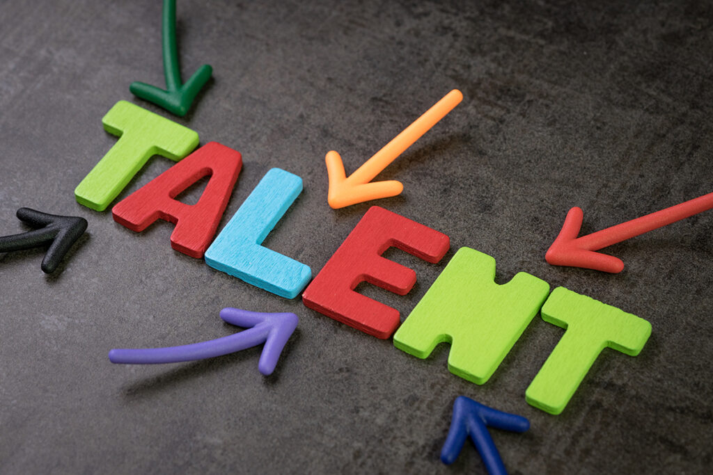 I benefici di lavorare con una società di gestione talenti.