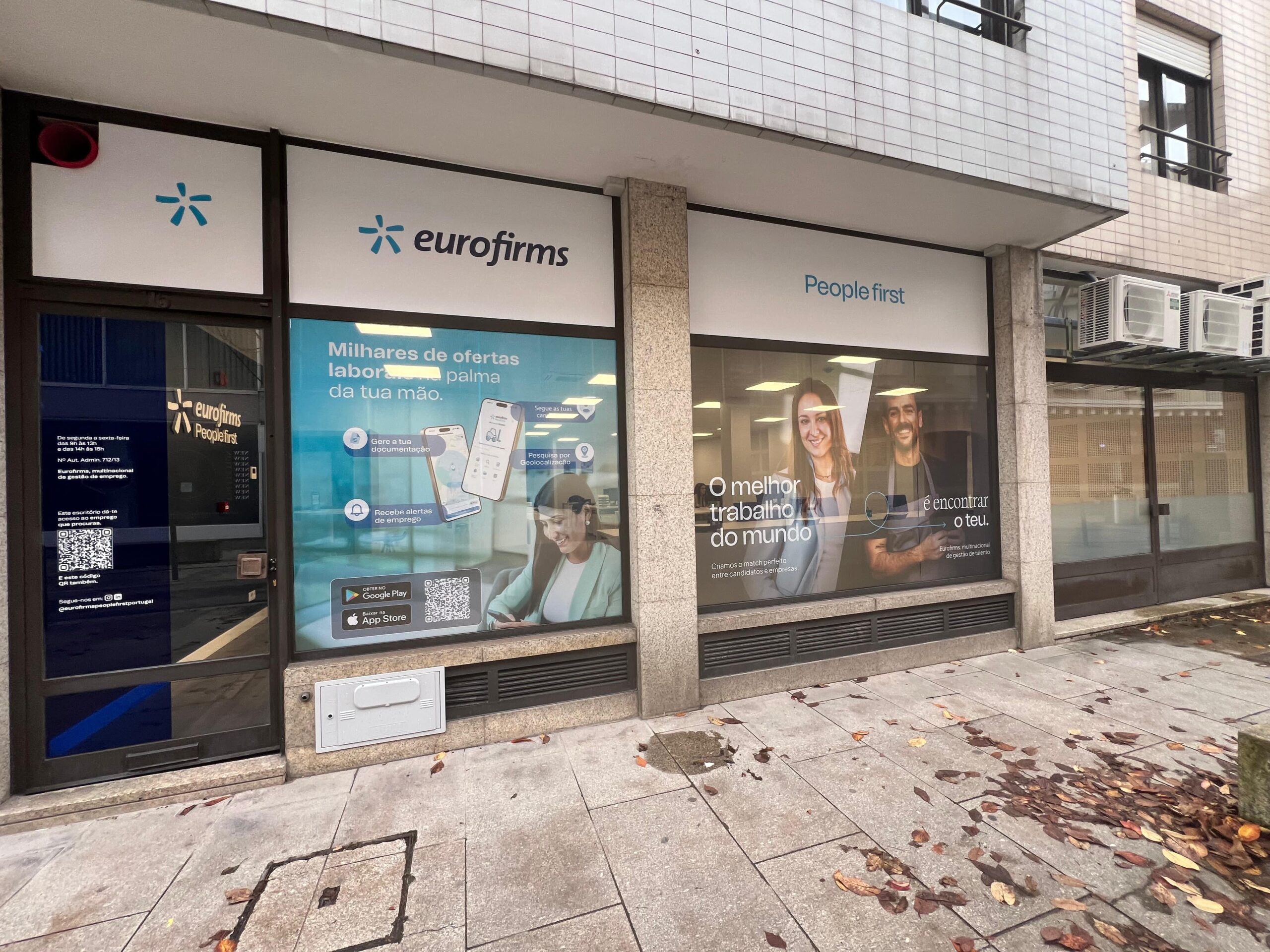Fachada da delegação Eurofirms em São João da Madeira com branding People first